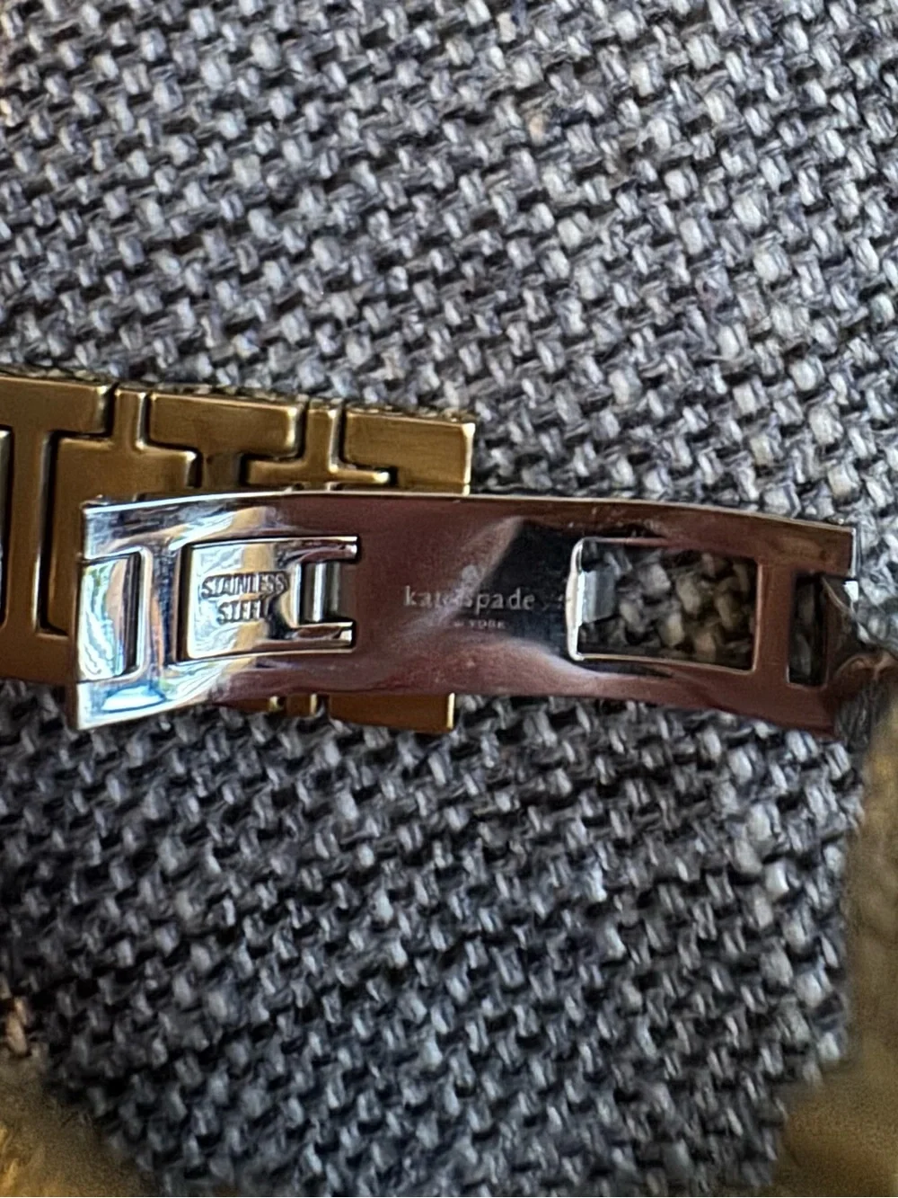kate spade New York Gramercy Grand Size Watch in Gold